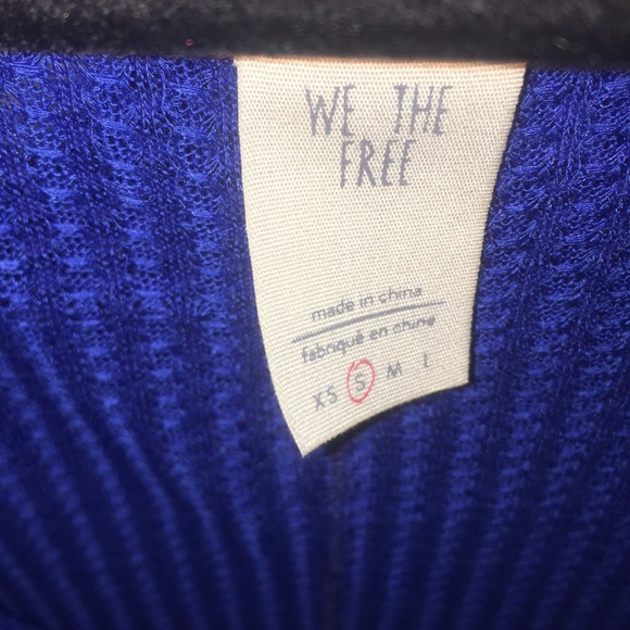 Free People Size S NWOT Blue Knit Top - Picture 4 of 4